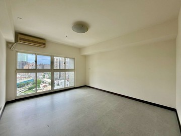 賞屋洽專員價可談文心高第挑高三房平車|震後屋齡｜台中市南區東興路一段