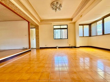 天母滿園春、稀有管理公寓｜低總價4房大空間｜台北市士林區天母東路