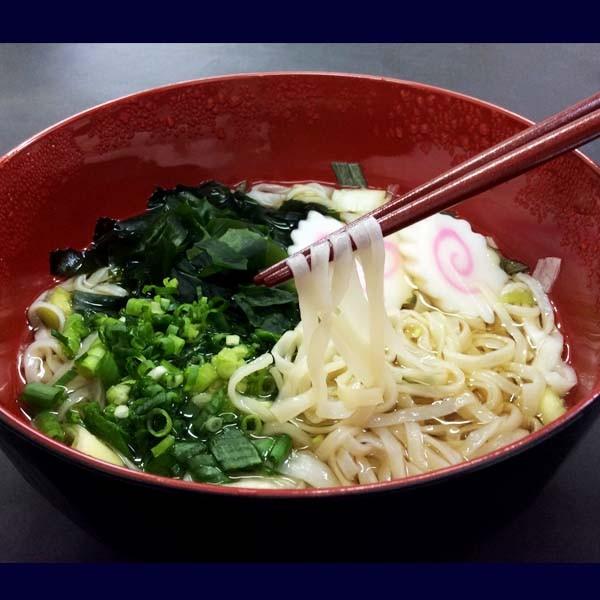 即席稲庭手延べうどん　比内地鶏つゆ北海道産小麦粉使用ノンフライ麺