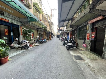 鳳山國中捷運站翻新透天｜高雄市鳳山區中山東路