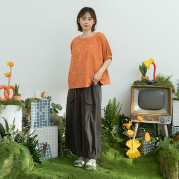 【MOSS CLUB】木糖醇涼感面料修身剪接微縮口鬆緊細褶休閒包裙 黑 綠 灰