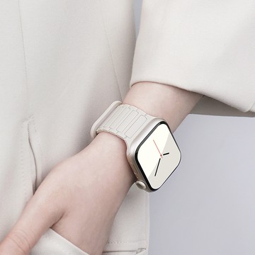 磁吸硅膠回環 適用於 Apple Watch 10 9 8 7 6 5 4 SE 蘋果 錶帶 42mm 46mm