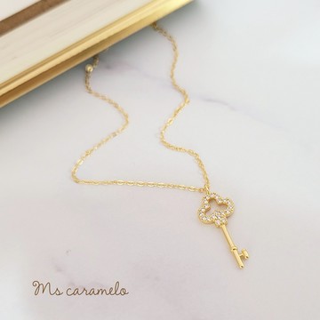 送禮物 現貨商品【焦糖小姐 Ms caramelo】925純銀鍍K黃 鋯石項鍊(幸運key項鍊)
