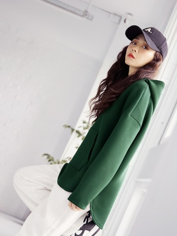 高質感tee．空氣棉V領帽T連帽上衣