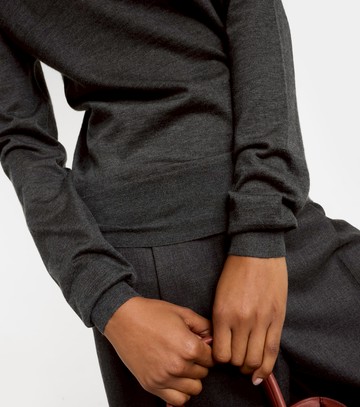 The Row Eva cashmere turtleneck sweater