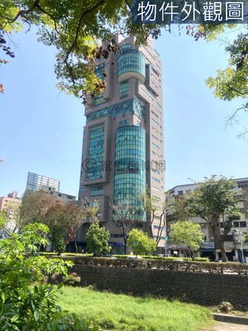 專簽!西區商辦稀有整層大坪數+4平車｜台中市西區忠明南路