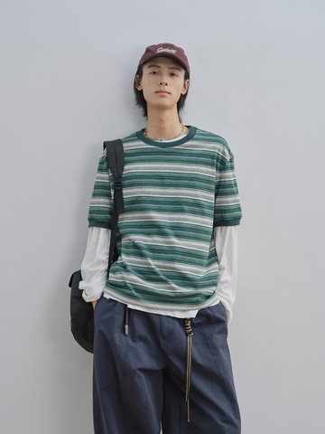日系復古 / 漸變條紋短袖 T 恤