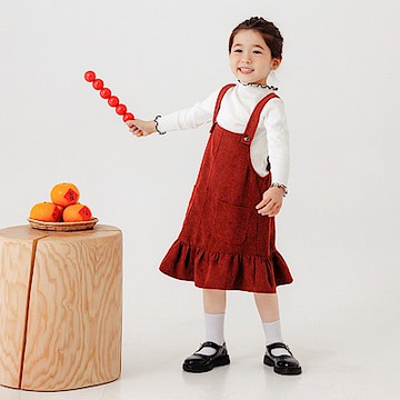 燈心絨雙口袋魚尾吊帶裙-OB嚴選