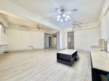 【新園烏龍市中心】免整理｜大空間｜四房平車華廈｜屏東縣新園鄉臥龍路