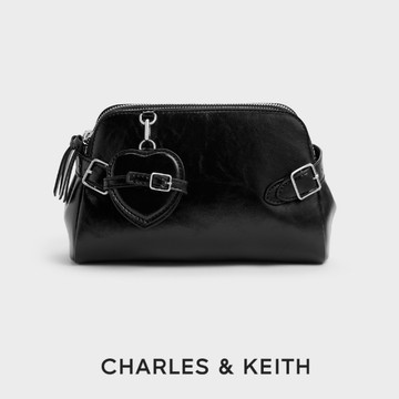 【CHARLES & KEITH】Nellie 愛心吊飾肩背包｜冬季新品｜新品上架｜快速出貨｜小CK｜官方直營