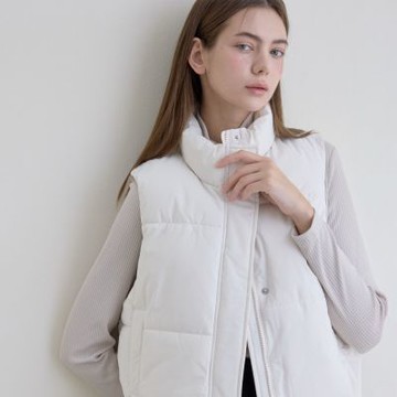 GIORDANO 女裝寬鬆短版立領背心 Urban Outdoor系列【多色任選】