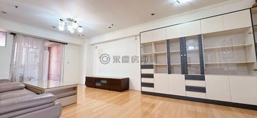 南區指標大四房車位「廣三佛羅里達」次頂樓稀有釋出｜台中市南區忠明南路