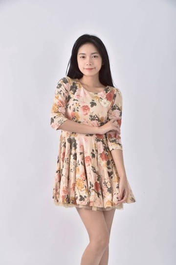 (S) earth music ecology質感棉質花卉杏色洋裝