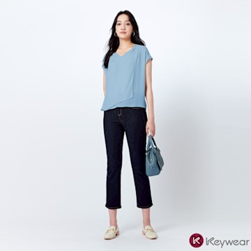 KeyWear奇威名品    飄逸垂墜V領垂袖上衣(共4色)-水藍色