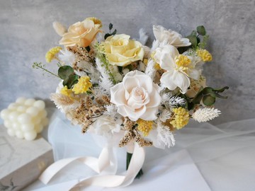 自然型手綁不凋捧花【日光煦煦】永生捧花/拍婚紗/婚禮/結婚登記