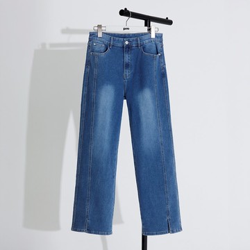 小開衩直筒牛仔褲