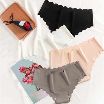 一片式波浪冰絲無痕中腰內褲 M-L 隨機色(老闆不賣了!! )