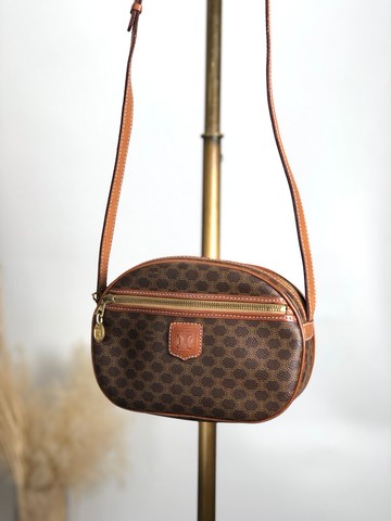 【 日本直送 名牌中古包 】CELINE  સ્રેનિ માકાડમ 側背包 棕色 壓印龍紋 PVC/皮革 圓形 vintage 832m4p