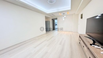 竹北大遠百旁[世紀皇家]精裝車位美三房｜新竹縣竹北市勝利六街