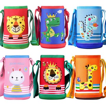 兒童保溫杯杯套杯具熊水杯套可愛水壺500毫升通用杯子保護套600ml