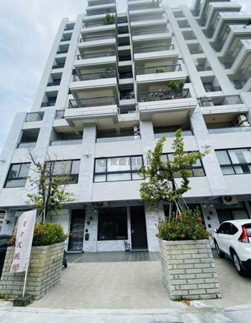 岡山忠誠街富人區/輕屋齡1~3樓店79639｜高雄市岡山區忠誠街