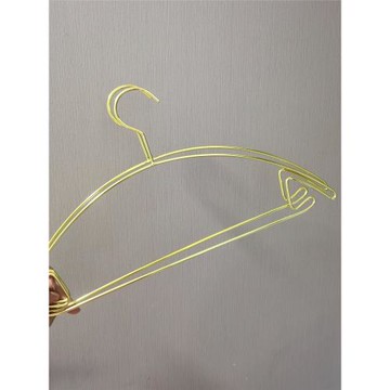 金屬無痕衣架防肩角北歐風玫瑰金色撐子家用弧形晾曬衣掛不變形