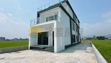 近礁溪高速公路旁田園景觀電梯美農舍｜宜蘭縣礁溪鄉瑪僯路