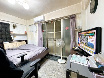 ＜房仲凱莉＞苓雅區｜捷運站走路就到★邊間採光大兩房｜高雄市苓雅區明德街