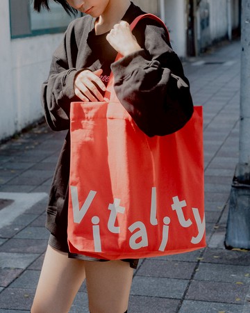 19週年 配色英文帆布單肩背包 三色售