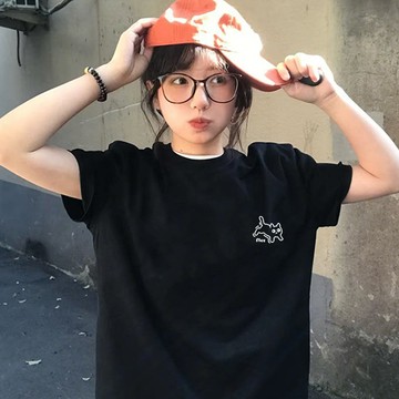 S~XL 逃跑黑貓 純棉 短T 情侶T【Y1391】台灣製造 情侶裝 短袖T恤 男女可穿 快速出貨不用等