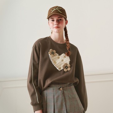 OUWEY歐薇 軟糯愛心緞帶大學T(咖；S-L)