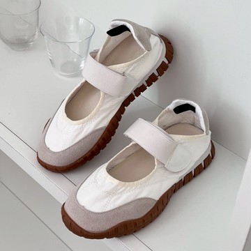 【現貨】真皮瑪莉珍鞋 防滑軟底 女機能休閒鞋 G094