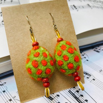 羊毛氈羊毛球耳環 - 波點世界