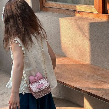 【免運喲】ins亮片斜挎小包包女童夏天小公主迷你蝴蝶結韓版兒童鏈條斜挎包