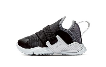 TD NIKE HUARACHE EXTREME SE LOW-TOP RUNNING SHOES BLACK/GREY