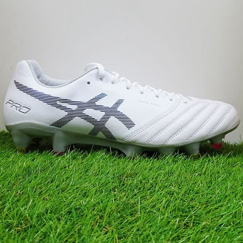 アシックス『新品☆DS LIGHT PRO 26cm 白黒』 DS LIGHT X-FLY PRO 2 | WHITE/FLASH CORAL | メンズ サッカー