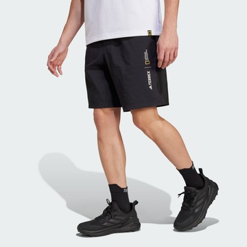 【ADIDAS】NG W.R SHORTS 短褲 男 國家地理 黑色-JD5845