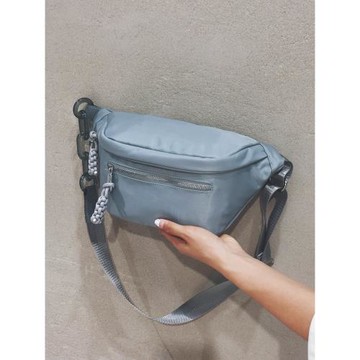質感小眾牛津布女2025新款時尚潮休閑百搭腰包單肩斜挎尼龍布胸包