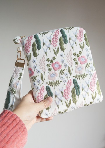 優雅刺繡花草設計 布收納袋 輕巧防水防摔kobo電子書保護套 客制