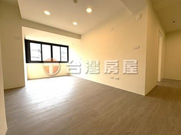 台中買屋 中港世紀紅 高樓 採光戶 三房 車位｜台中市西屯區上明二街