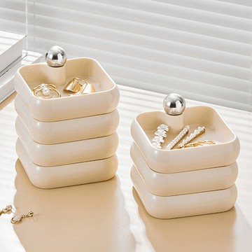 三層旋轉式飾品首飾收納盒 單一規格