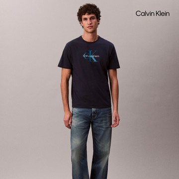 【Calvin Klein】 CK Monogram 圓領 T 恤 藍色