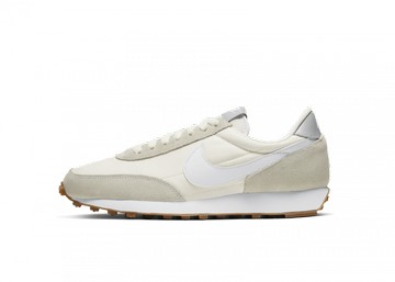 WMNS DAYBREAK WHITE GUM