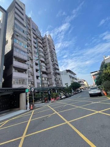 屏東市東方帝國超便宜優質美3房｜屏東縣屏東市德豐街