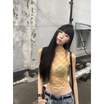 【Nico】【熱銷+原版質量】復古設計感小衆格紋正肩T恤露臍上衣