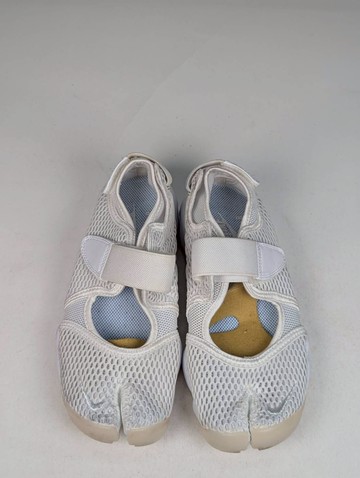 微瑕疵-左右腳鞋面鞋底泛黃鞋盒內襯髒汙 848386-100 W7 W NIKE AIR RIFT BR 忍者鞋 白色