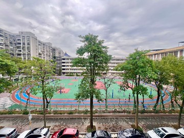 中正國中學區~正金華街面校園綠蔭電梯三房!｜台北市中正區金華街