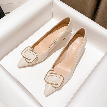 WANSSENY不累腳配裙子真皮高跟鞋細跟2025新款尖頭方扣小碼單鞋