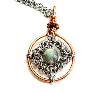 純人手編製天然拉長石紅銅吊墜項鍊 (附電子證書)