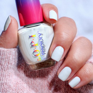 OPI ⼀⾒鐘情 RD0037 快乾奇蹟指甲油 假期系列 Cloud Dance 雲上舞白